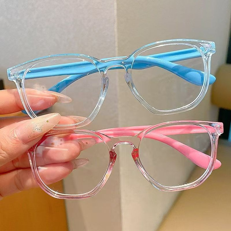 ブルーライトカット子供用メガネ スクエア型 男の子 女の子用 - Anti Blue Light Film のレビューと価格